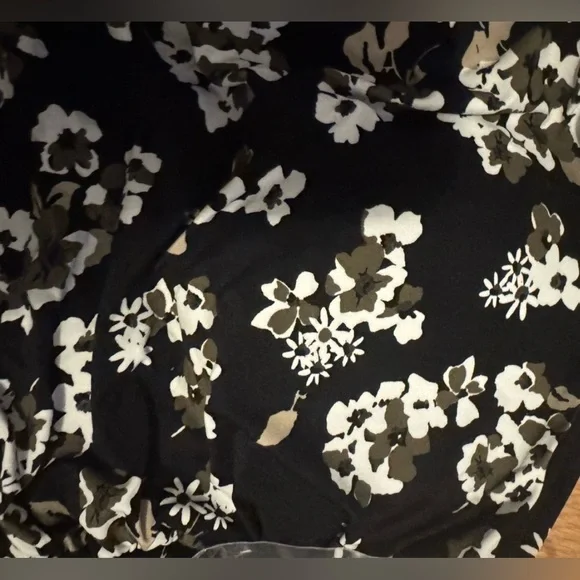 Michael Kors/NWT Floral One-Shoulder Swimsuit Sz 10 - Picture 3 of 4